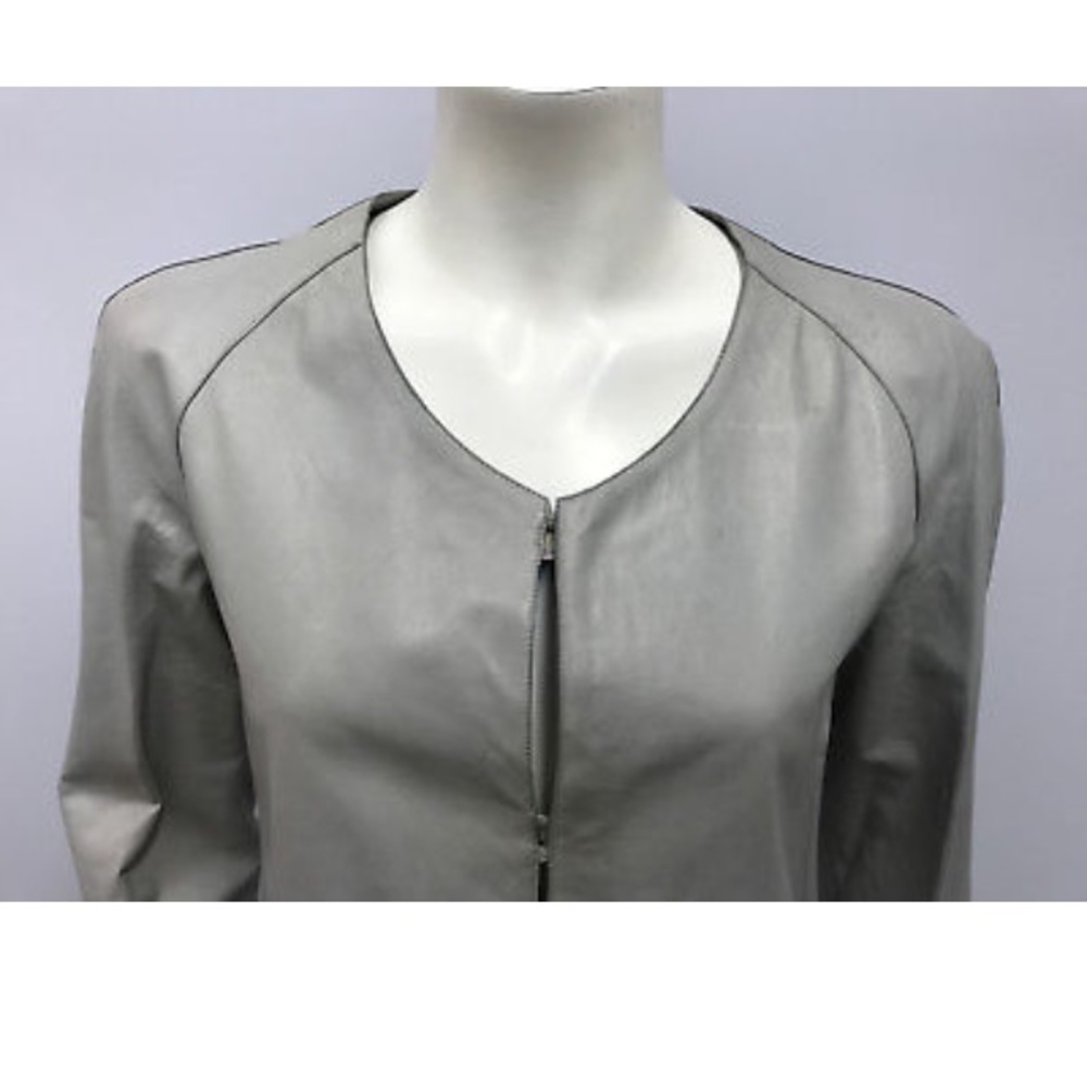 โผ๏ธโผ๏ธSOLDโผ๏ธโผ๏ธDonโt Purchase โผ๏ธArmaniLeatherCoat๐ - Picture 6 of 8